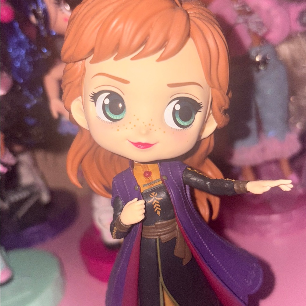 Q posket ANNA FROZEN with stand